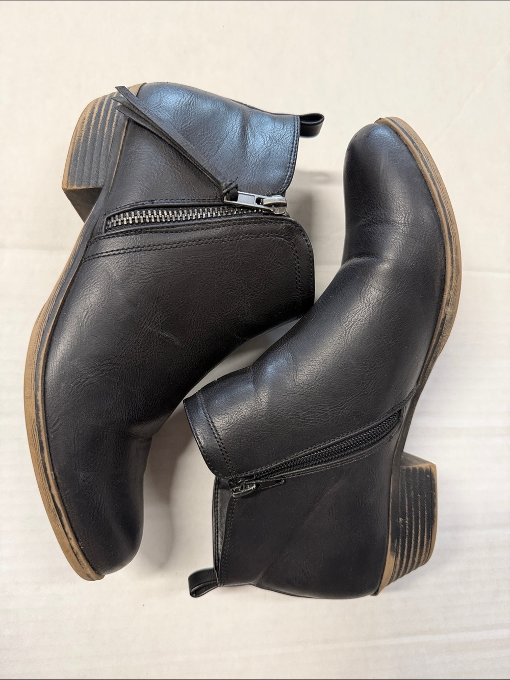 Rampage Black Ankle Booties with Side Zipper women’s size 9.5
